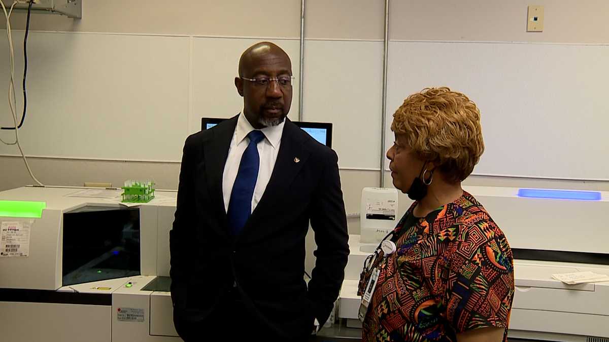 Georgia US Senator visits Evans Memorial Hospital in Claxton
