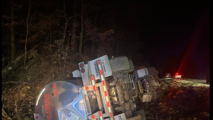 Overturned tanker closes lane on I-20 in Warren County; driver taken to Merit Health