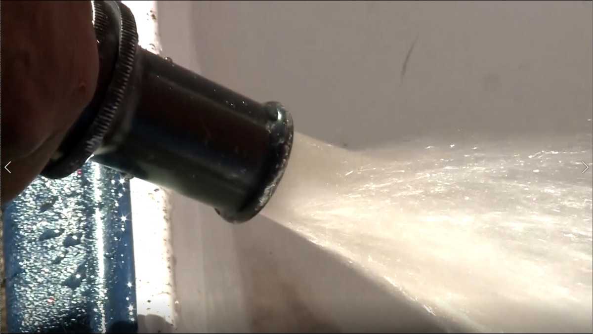 Jackson residents battle continued water crisis in the city - WAPT Jackson