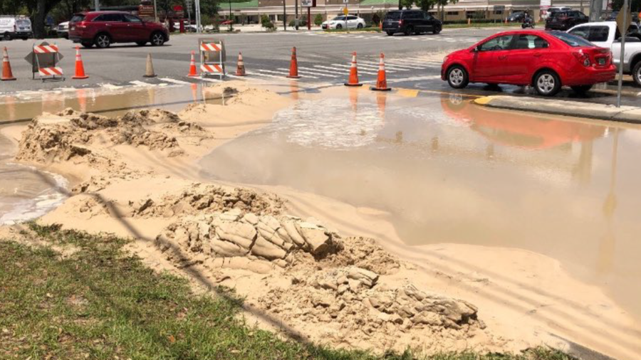 Water main break impacting traffic, businesses in south DeLand