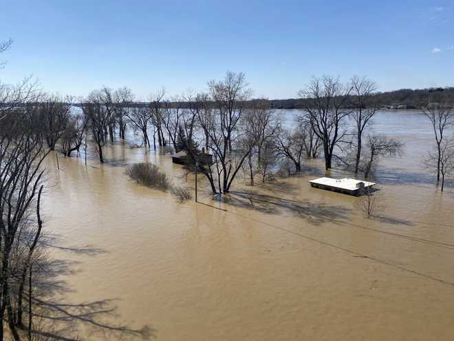 Ohio River levels falling