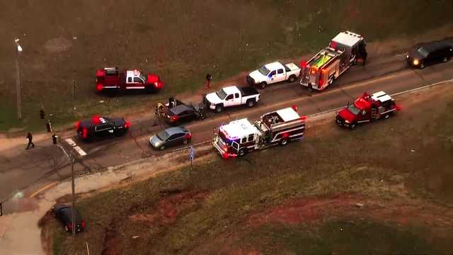 Oklahoma crews respond to head-on crash near I-35 in Edmond - Vimarsana News
