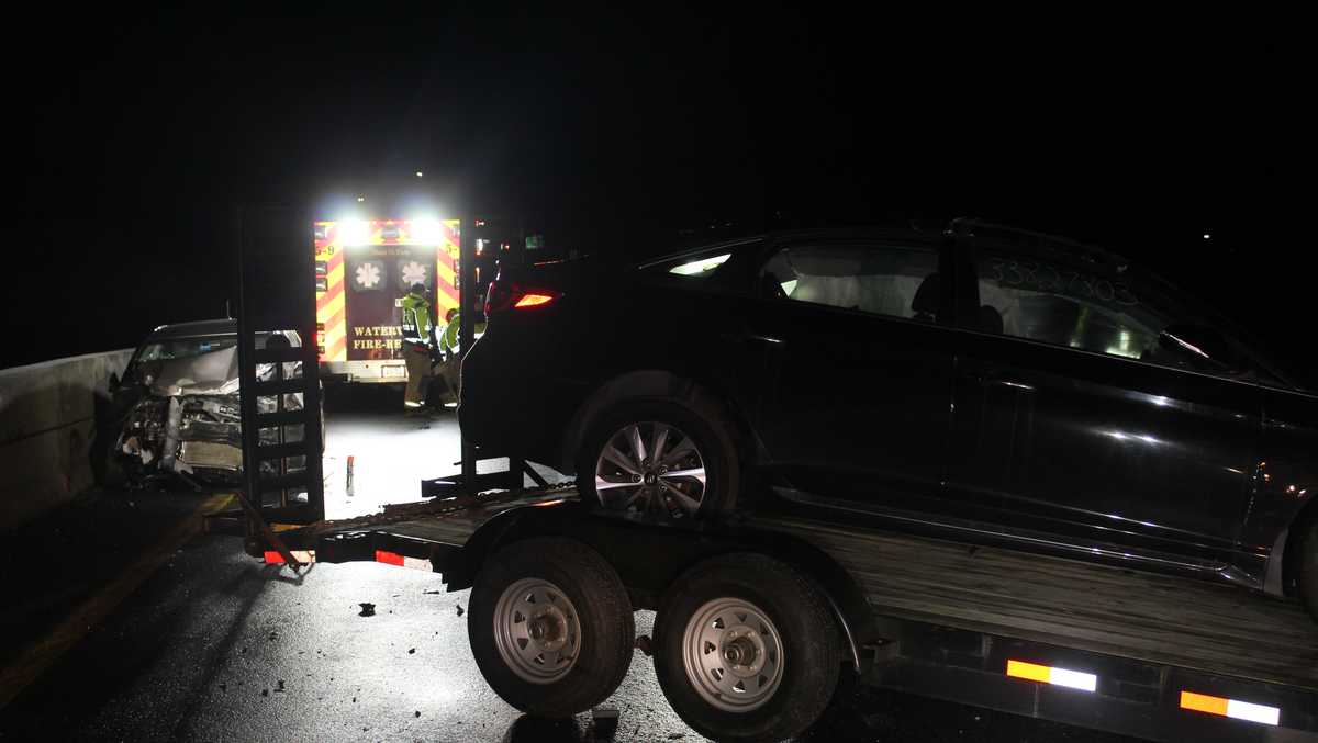 Woman who stopped to help crash victim hit and killed on 195