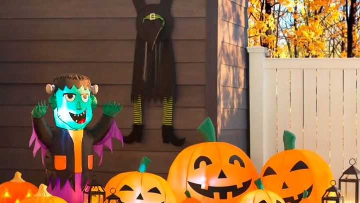 Halloween decoration ideas for inside and outside your home