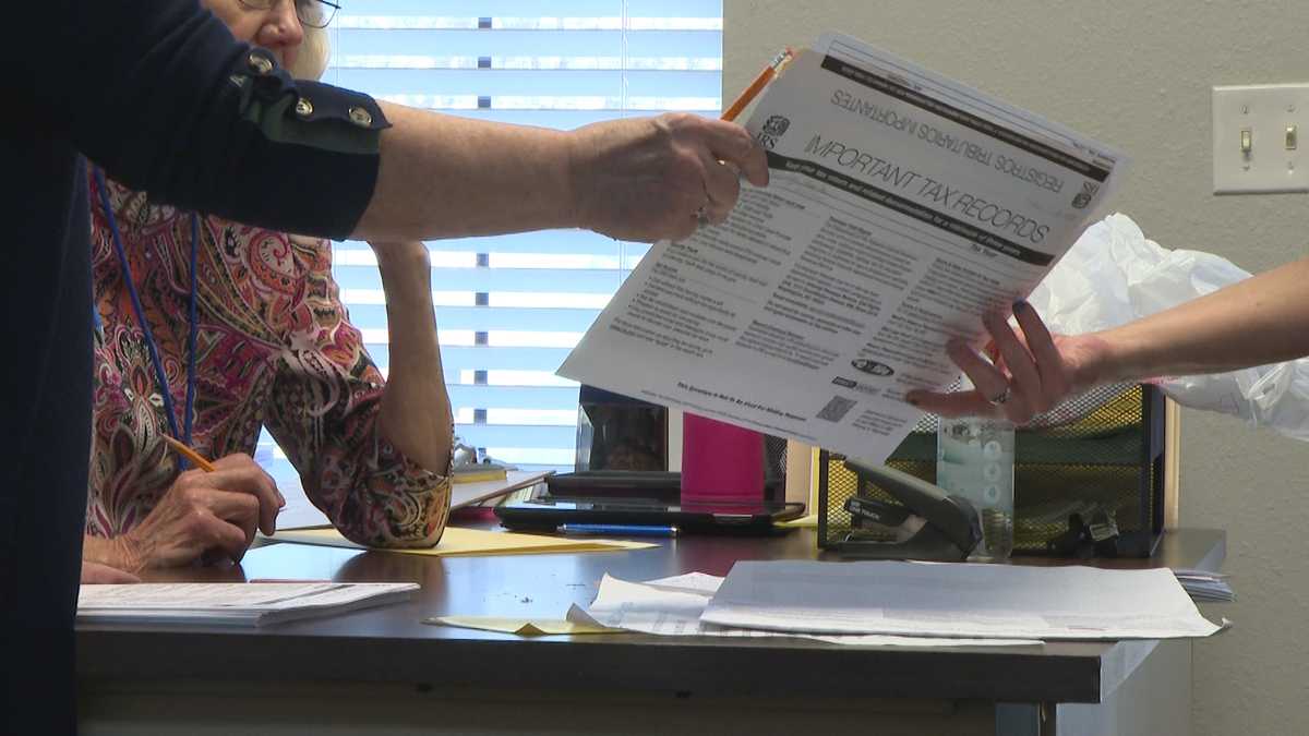 Northwest Arkansas tax centers give advice for lastminute taxes