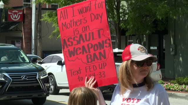 Northwest Arkansas Mom's Demand Action group protests in Bentonville - Vimarsana News