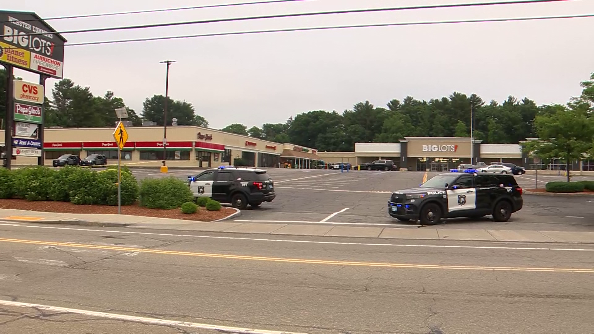 Man facing charges in death at shopping plaza in Webster, Massachusetts - Vimarsana News