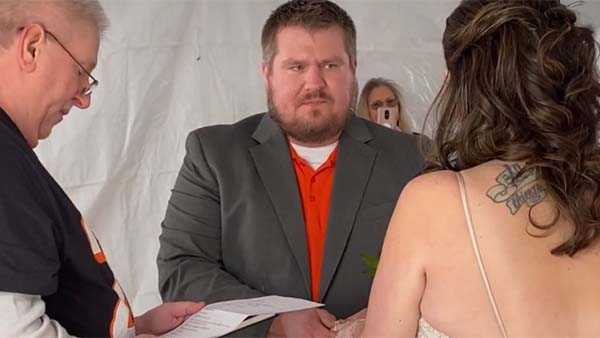 A Who Dey wedding: Two Bengals fans tie the knot on Super Bowl Sunday - Vimarsana News