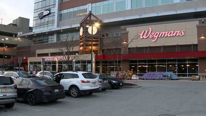 O  Wegmans supermercado em 20;200 Boylston St. no Chestnut Hill bairro  de Newton, Massachusetts