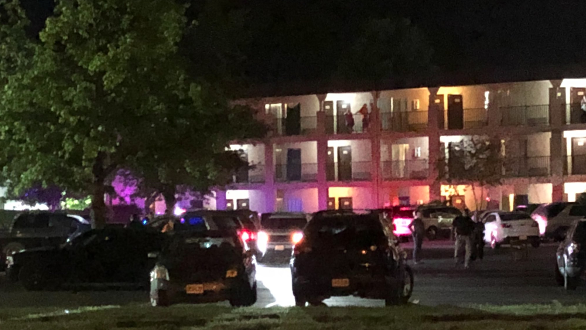 Man charged in fatal shooting at Blue Springs motel