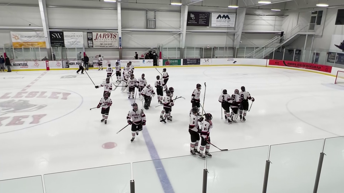 Wellesley Public Schools suspending winter athletics amid rising COVID-19 cases
