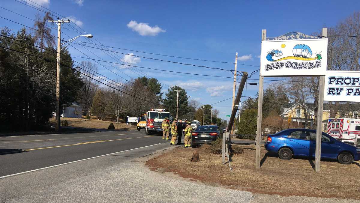 Crash closes part of Route 1 in Wells