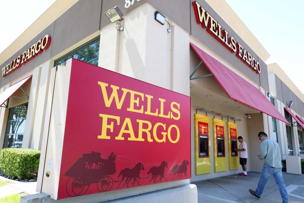 Wells Fargo workers at New Mexico branch vote to unionize