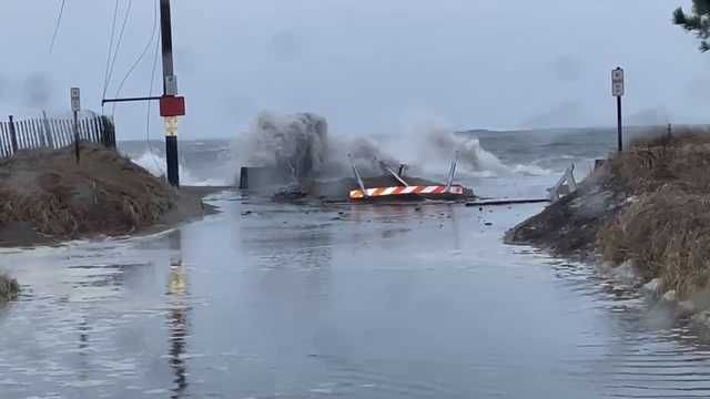 Powerful storm lashes Maine with hurricane-force winds - Vimarsana News