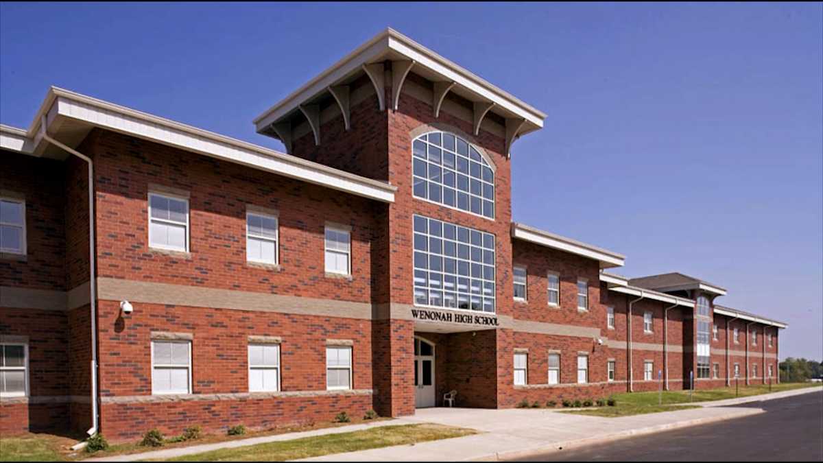 Wenonah students suspended after weapons found in summer school