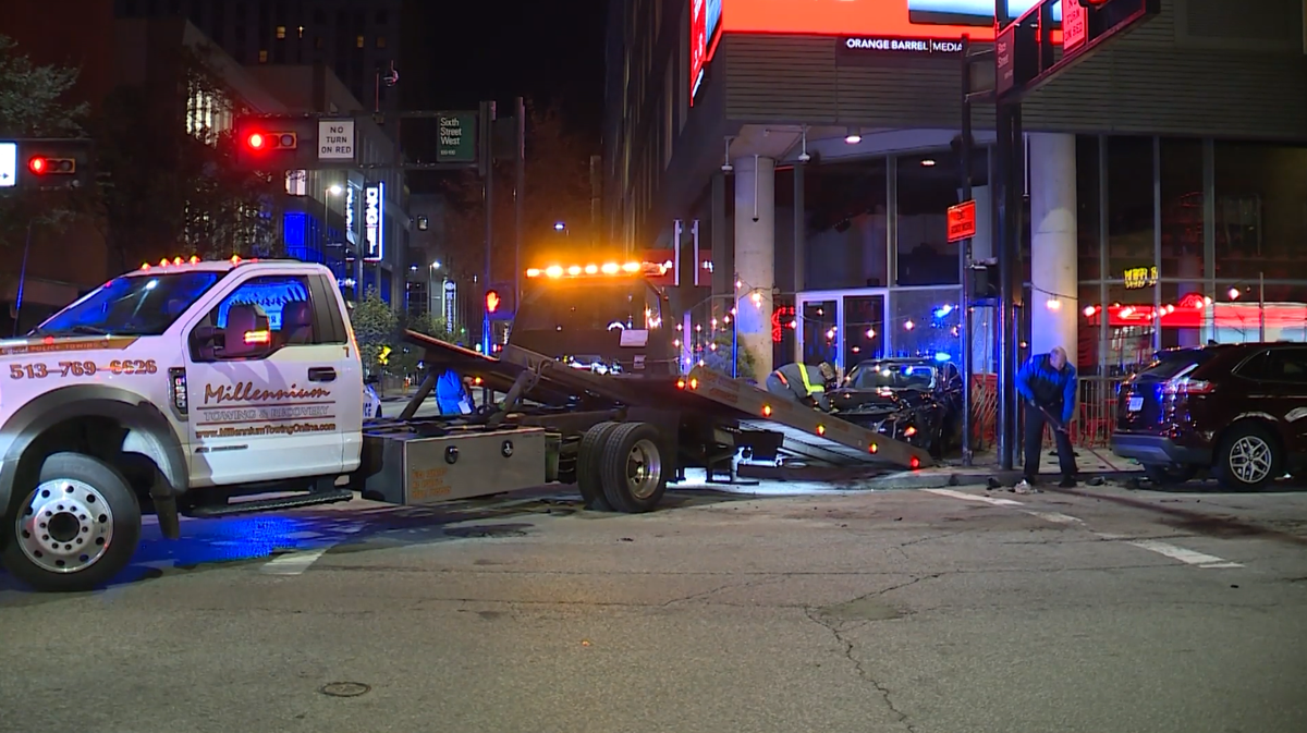 2 harm, restaurant broken in in a single day crash downtown