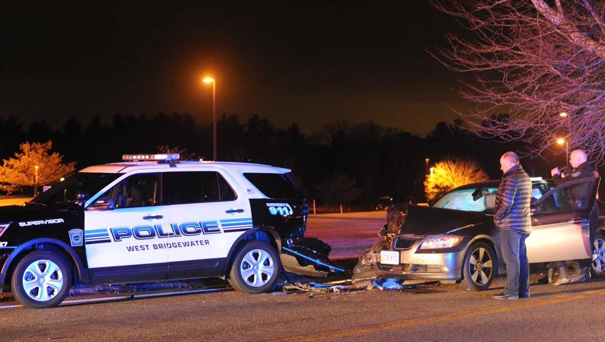Driver faces 4th OUI charge after crashing into police SUV