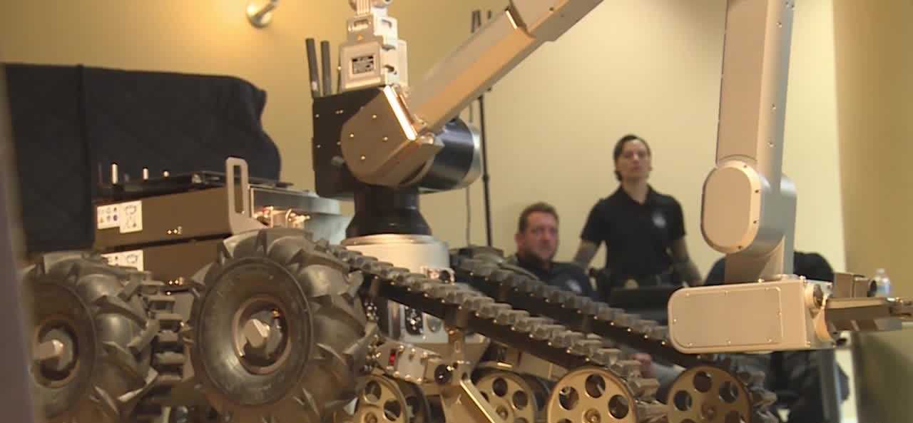 Florida police department upgrades bomb squad with new technology