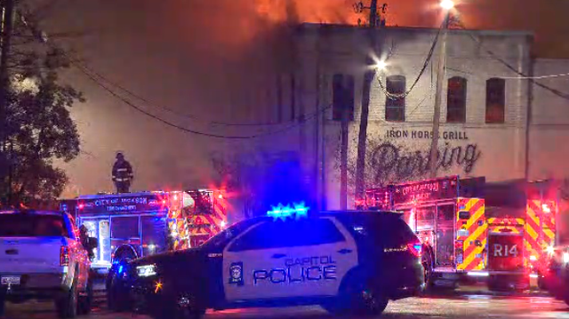 Jackson firefighters battle massive building fire in downtown Jackson - Vimarsana News