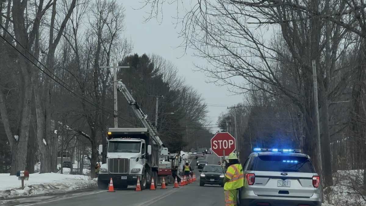 Traffic alert: Rt. 302 in Westbrook down to one lane due to water main break