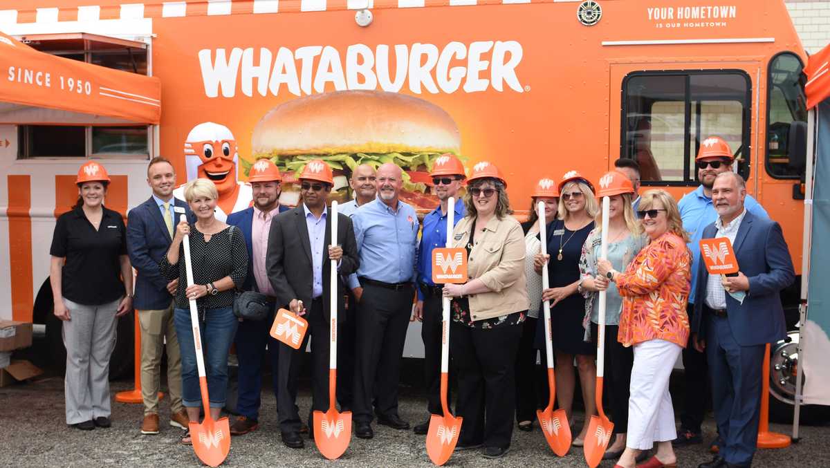 Blue Springs celebrates groundbreaking for new Whataburger restaurant