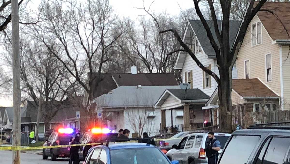 KCPD investigating homicde in 400 block of White Avenue