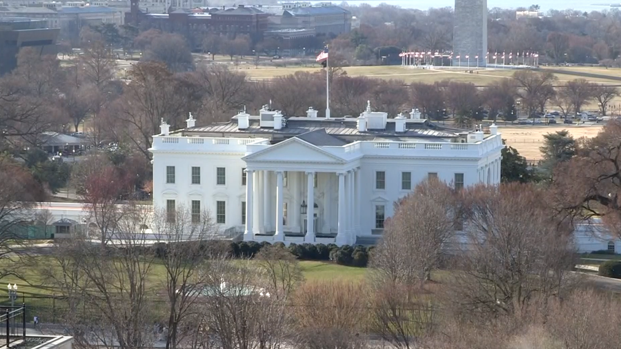 Armed man shot by Secret Service near White House