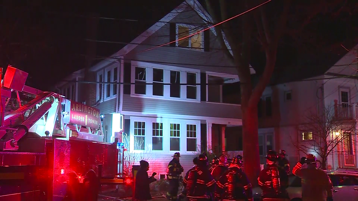 Fire in Arlington multi-family home under investigation