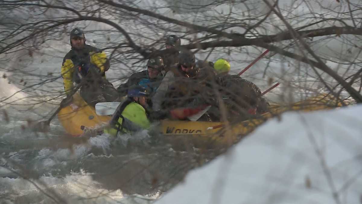 Whitewater enthusiasts gather to ring in new year in Franklin