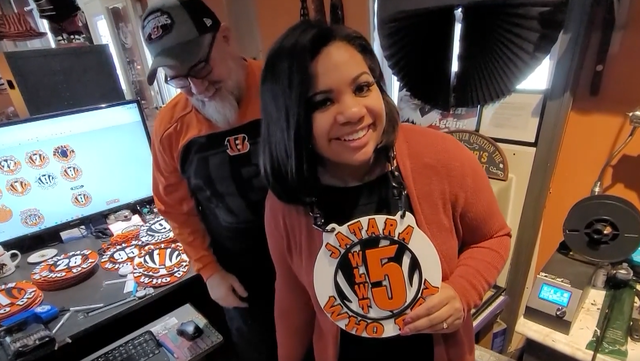 Toymaker's big Bengals chains becoming a hit among fans - Vimarsana News