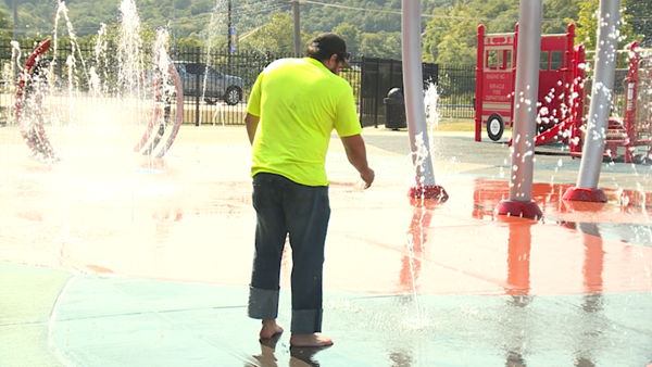 Health officials in metropolitan Cincinnati are tracking an increase in gastrointestinal illnesses linked to swimming pools.