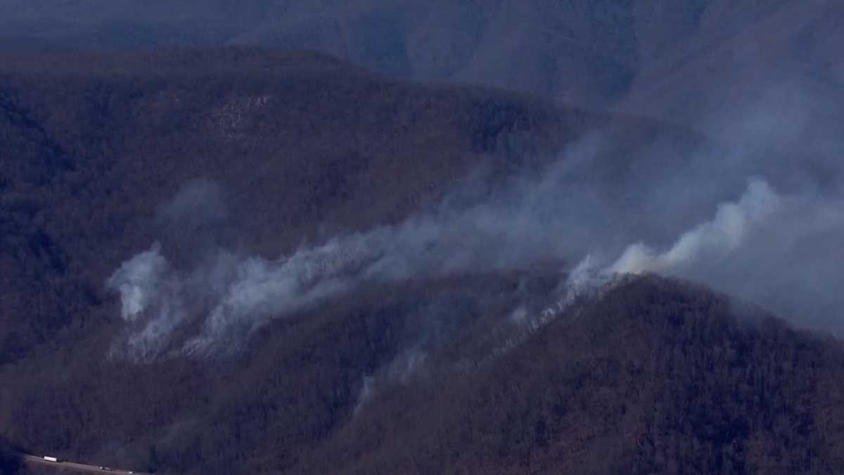 Crews respond to wildfire in North Carolina