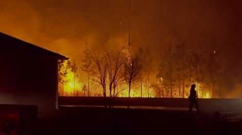 Crews work to contain wildfire in Volusia County, officials say - Vimarsana News