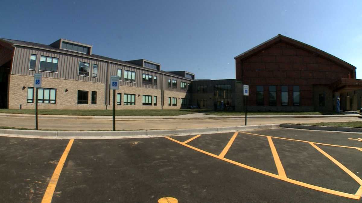 After delays, Wilkerson Elementary School officially opens for students