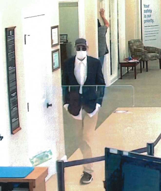Man robs Williamston bank and leaves through bank door