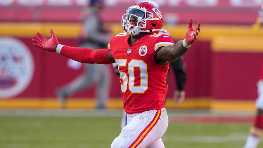 Chiefs Willie Gay, Josh Gordon back from COVID list, no players added