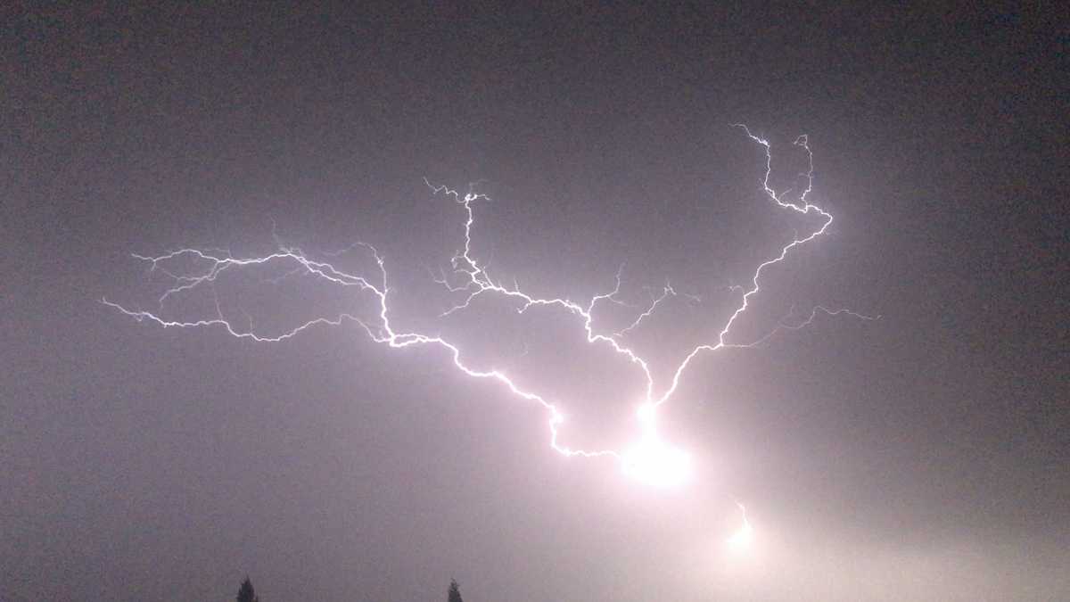 Photos: Northern California sky lit up by lightning during severe ...