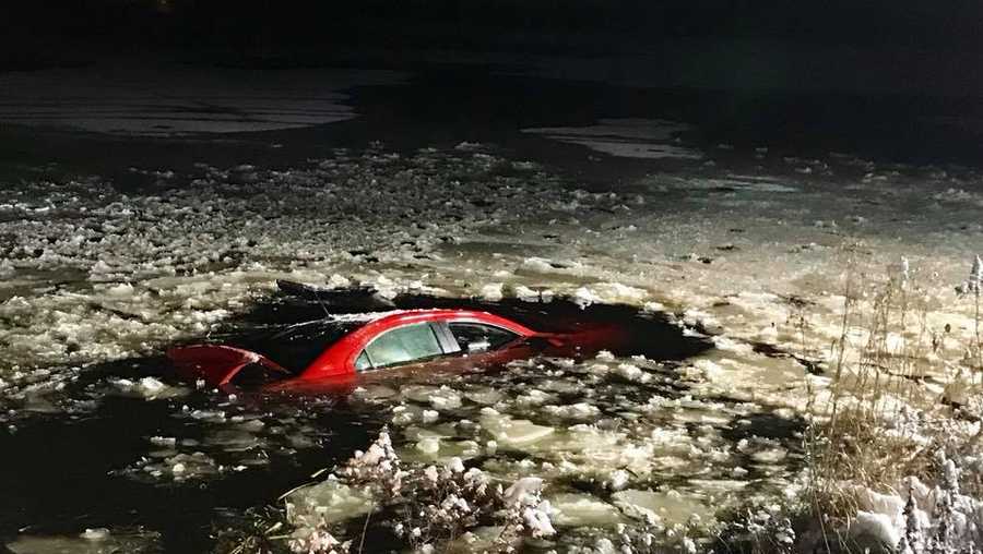 Crews pull driver from sinking car in Massachusetts