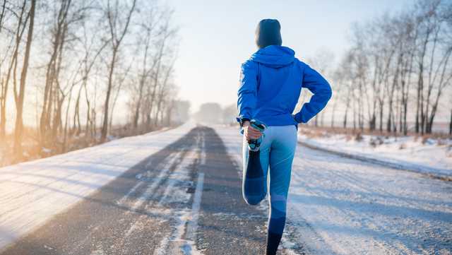 Follow these tips to exercise safely during winter - Vimarsana News