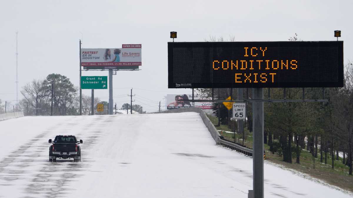 Winter storm blankets US with snow and ice