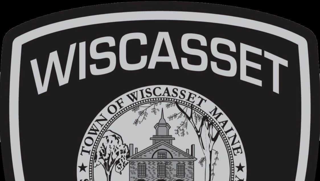 Police: Maine man tries to kill girlfriend by setting bed on fire