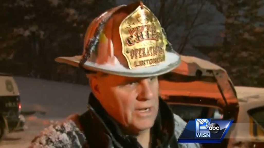 Crews respond to apartment fire on Milwaukee's northwest side