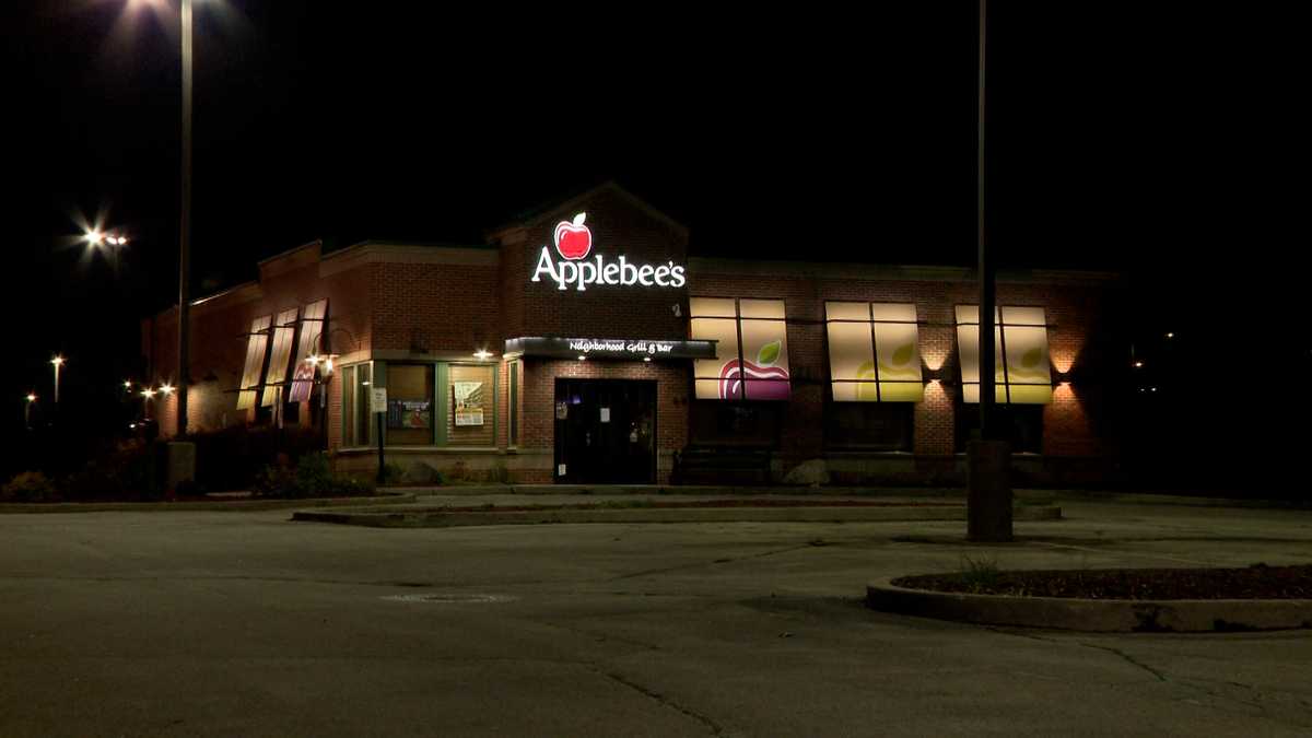 Health Dept.: Oak Creek Applebee's voluntarily closed amid 'concerns'