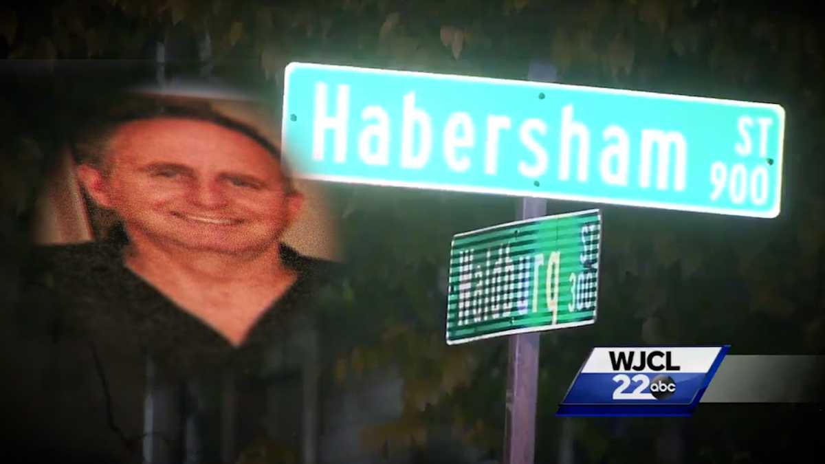 Savannah police renew call for info in murder of gallery owner - WJCL