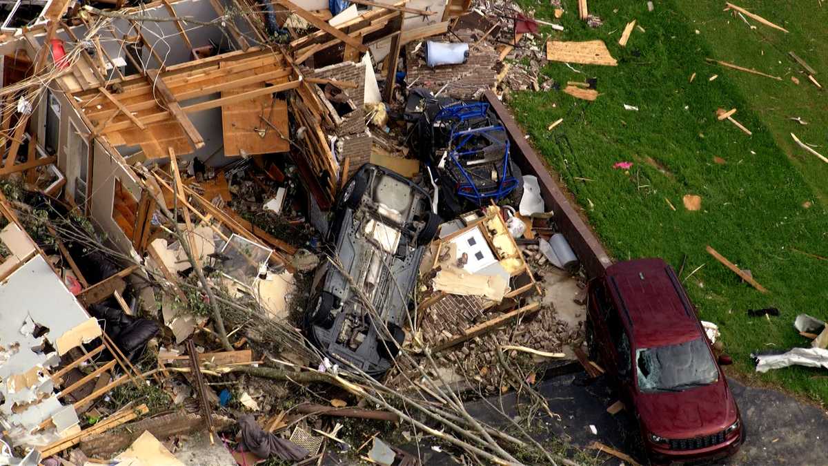 19 dead, search for survivors ongoing