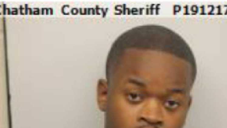 Police: Savannah gunman shot his own father, captured by officers