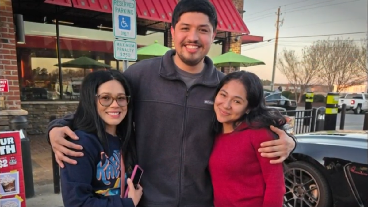 'True Christmas Miracle' | North Carolina woman detained by border patrol returns home