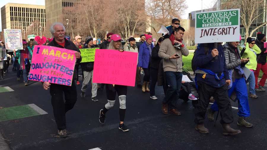 PHOTOS Thousands attend Women's March on Sacramento