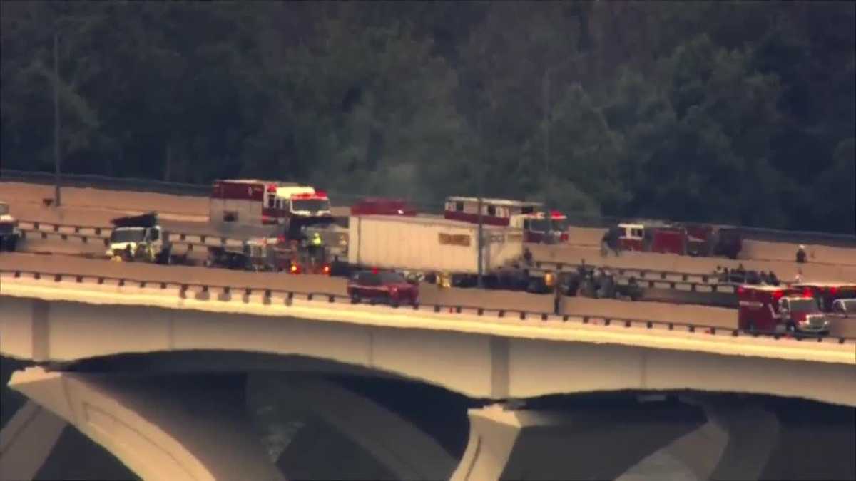 1 killed in fiery crash on Woodrow Wilson Bridge