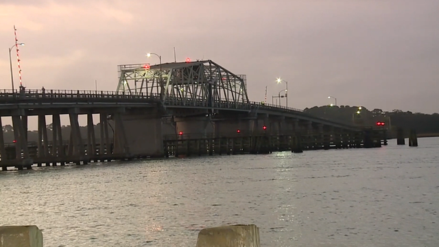 Beaufort County bridge shut down due to malfunction - Vimarsana News